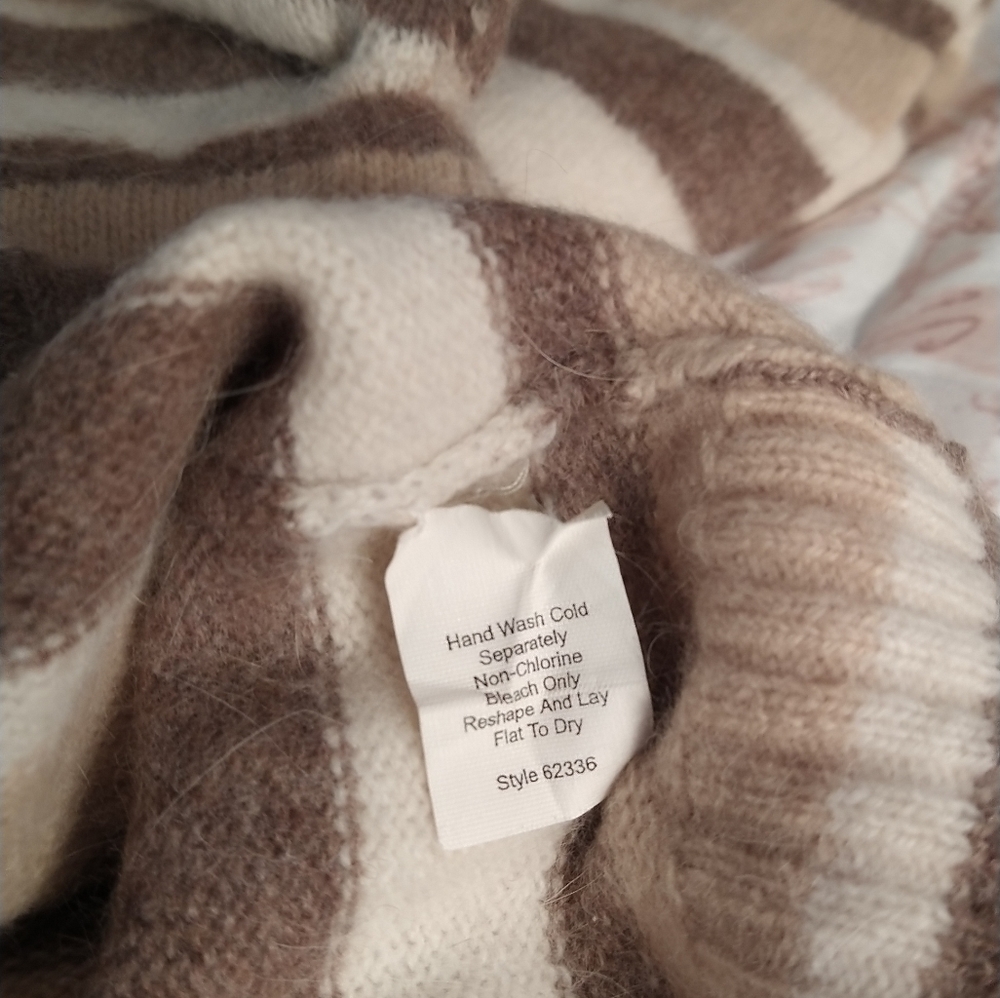 J Crew Wool Rabbit Soft Sweater - Picture 4 of 9
